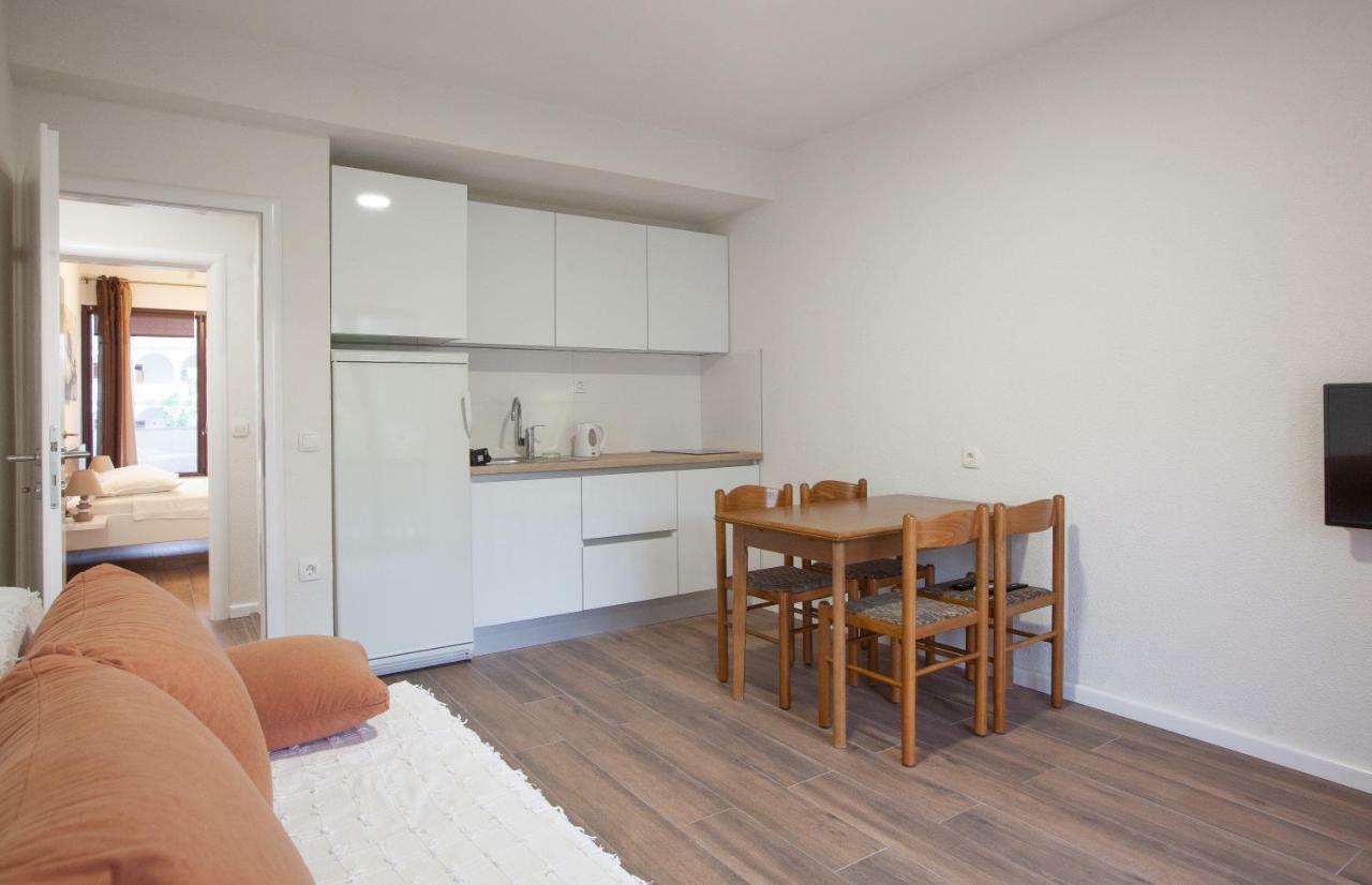 Apartmani Tina Podgora Ngoại thất bức ảnh