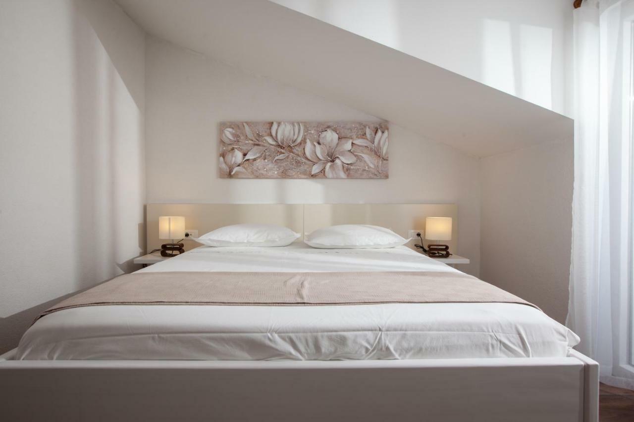 Apartmani Tina Podgora Ngoại thất bức ảnh