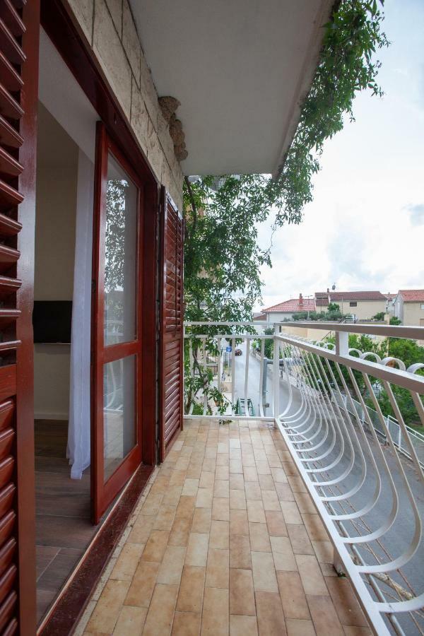 Apartmani Tina Podgora Ngoại thất bức ảnh