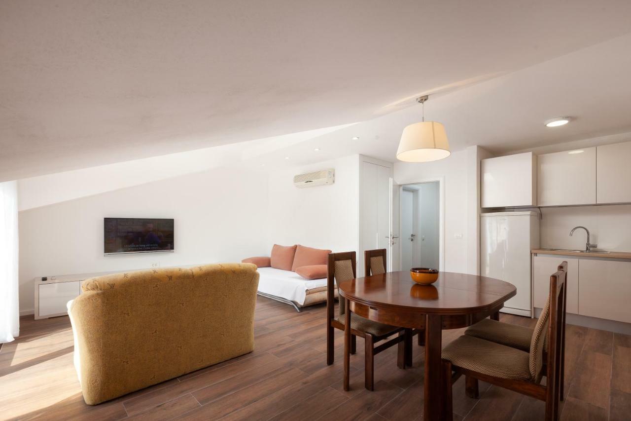 Apartmani Tina Podgora Ngoại thất bức ảnh