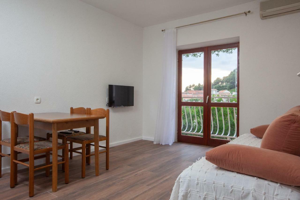 Apartmani Tina Podgora Ngoại thất bức ảnh